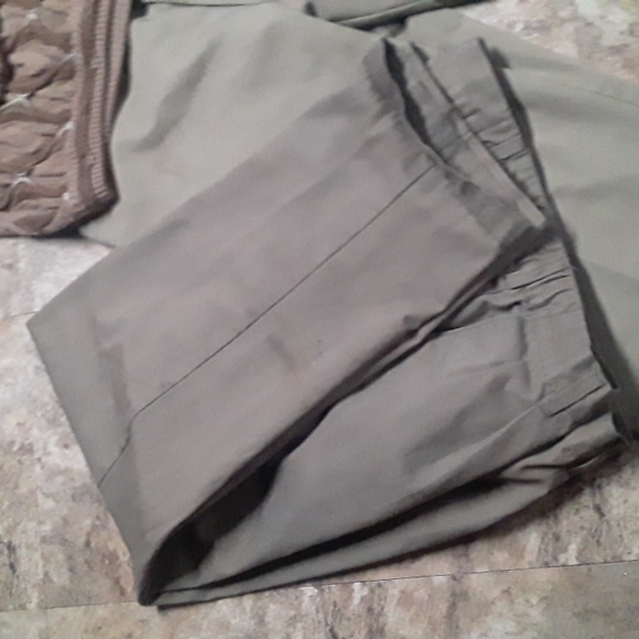 AFO - Adult Full Outfit - Picture 9 of 12